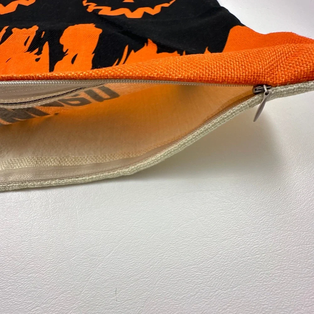 N/A halloween throw